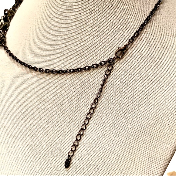 XSOLDX Matching Crystal Necklace & Earrings Set - Picture 7 of 8